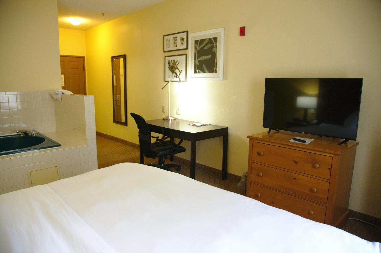 Country Inn & Suites By Radisson, Bloomington-Normal West, Il Bagian luar foto